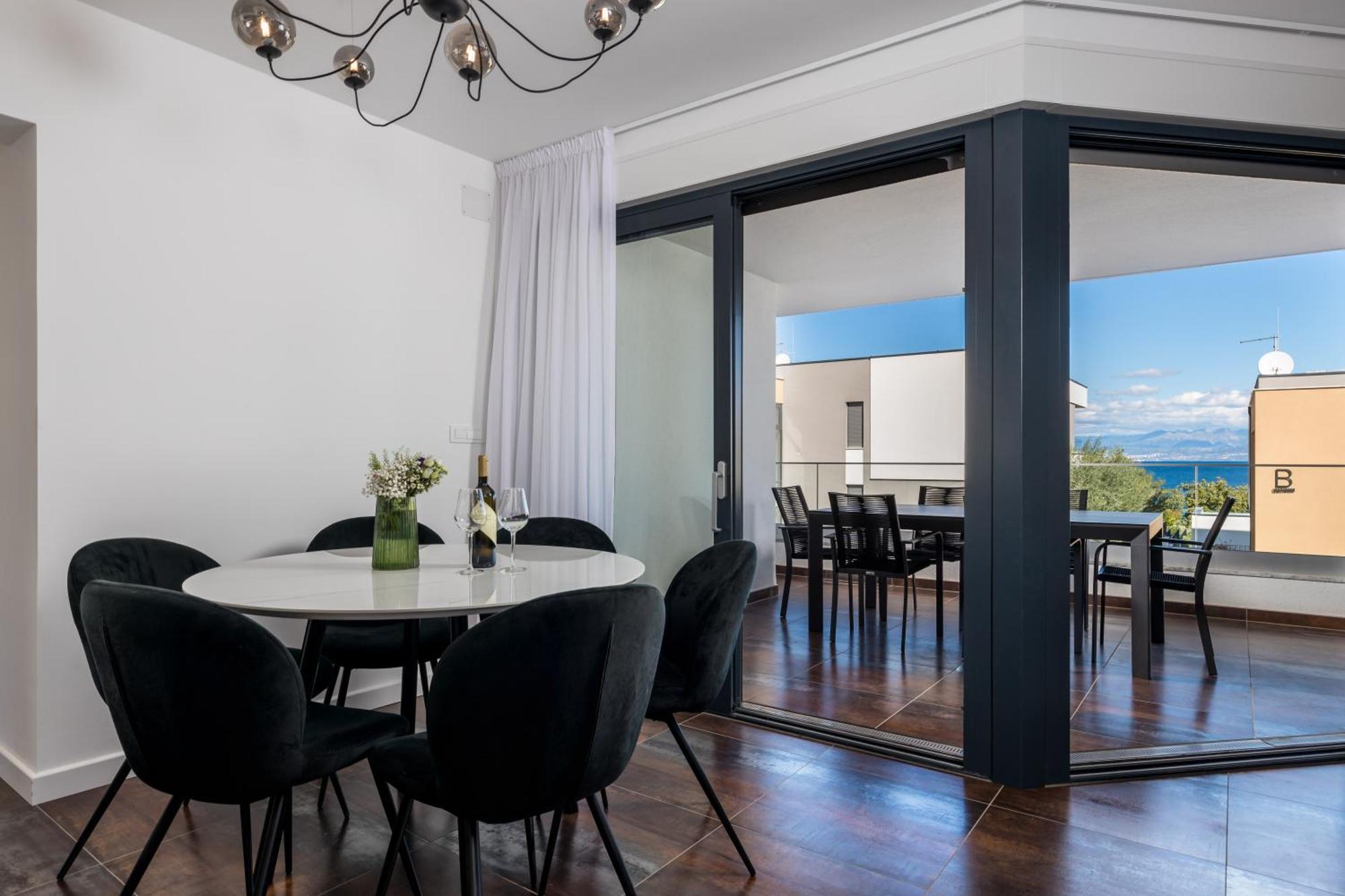 Hadrie Luxury And Rova Apartma *