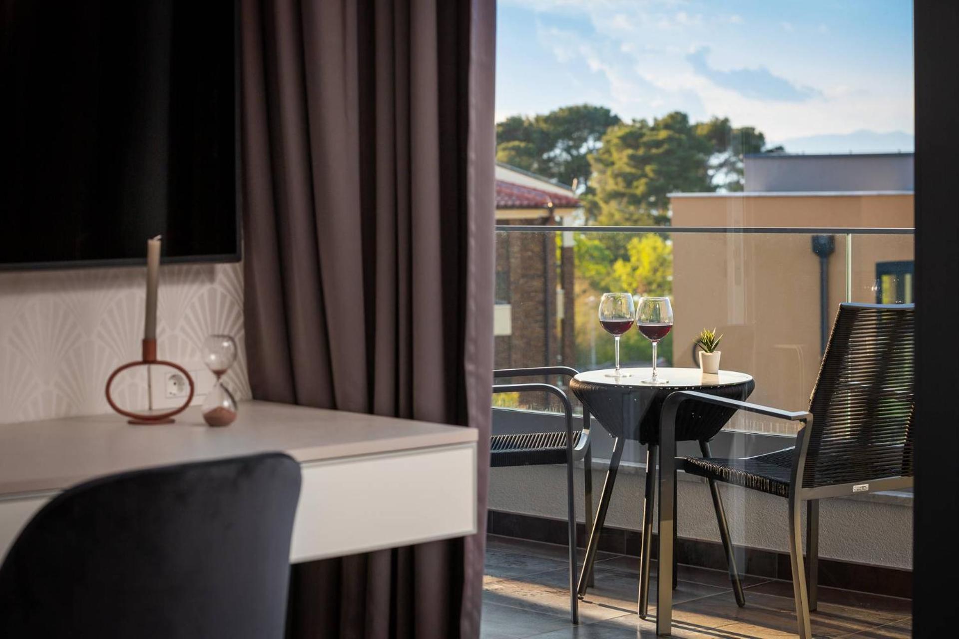 Hadrie Luxury And Rova Apartma