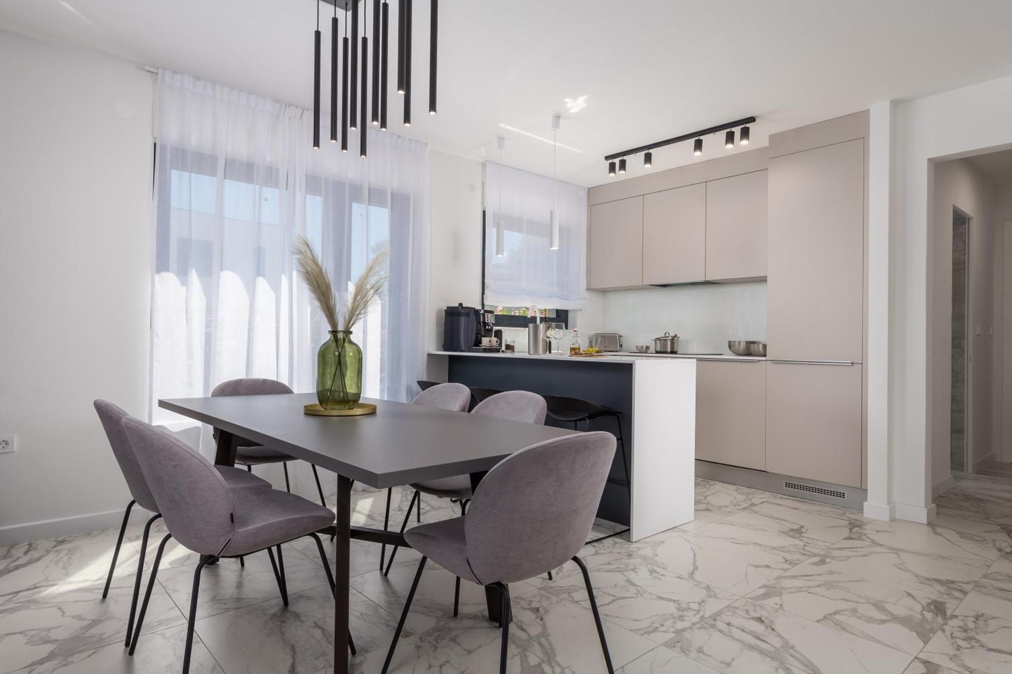 Apartma Hadrie Luxury And Rova *