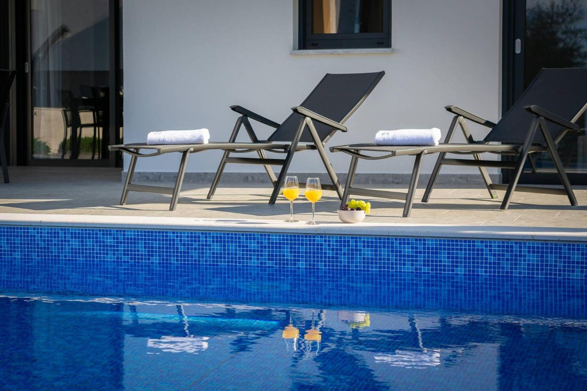 Apartma Hadrie Luxury And Rova Malinska