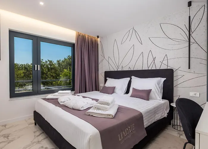Hadrie Luxury Resort And Vilas Rova